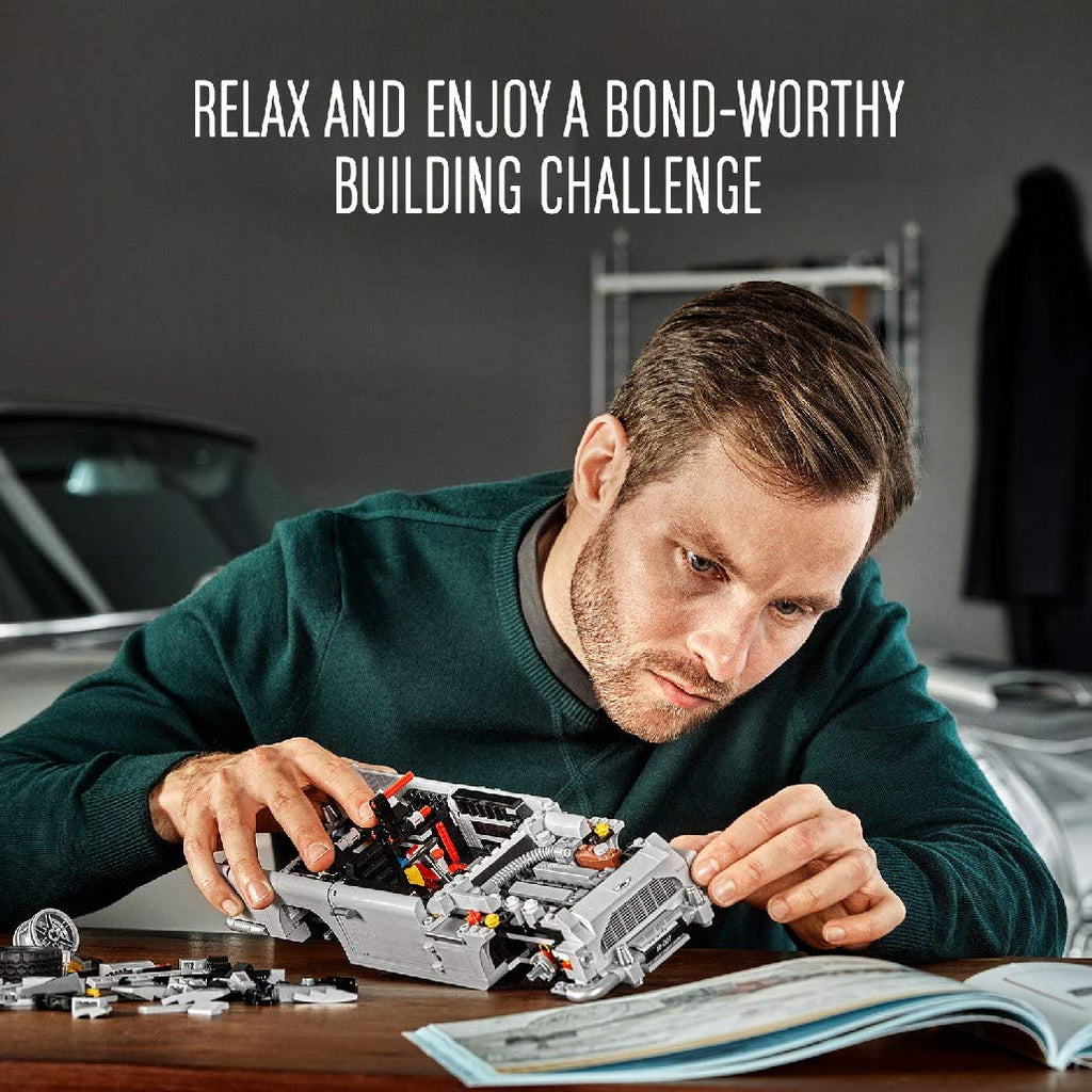 LEGO James Bond Aston Martin Model Car