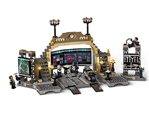 Image of Lego The Batman Batcave The Riddler Face-Off