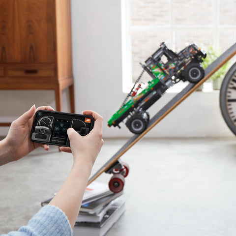 Image of LEGO Technic Truck