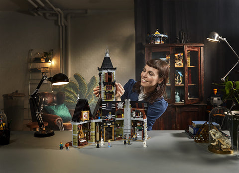 Image of LEGO Creator Expert Haunted House